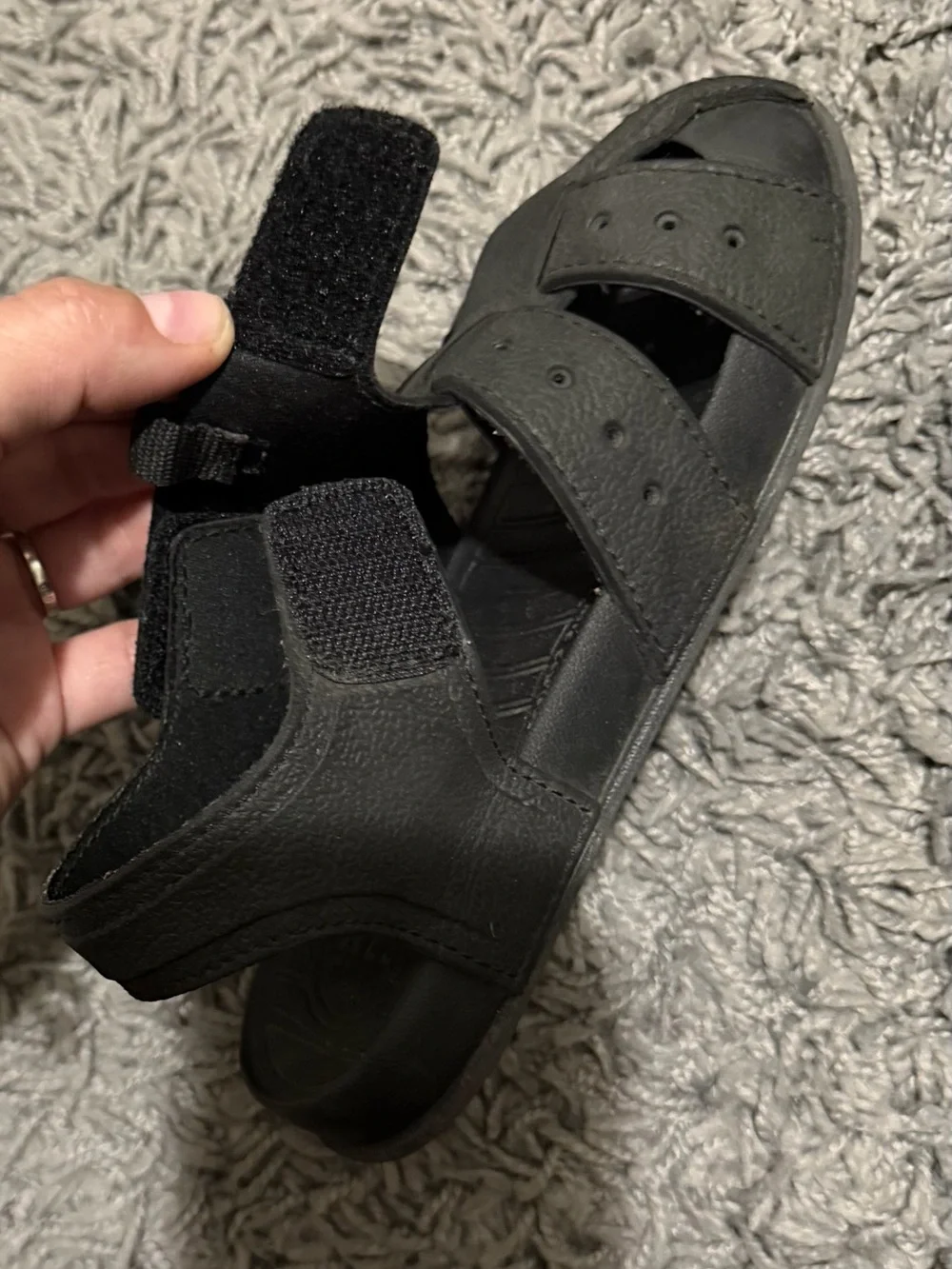 Reef Boy’s Black Fisherman Sandals